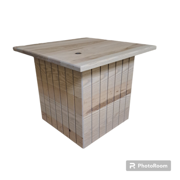 QUINELLA SIDE TABLE